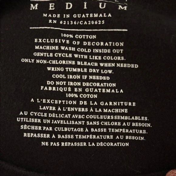 GUESS Men's Black T-Shirt - Picture 6 of 8